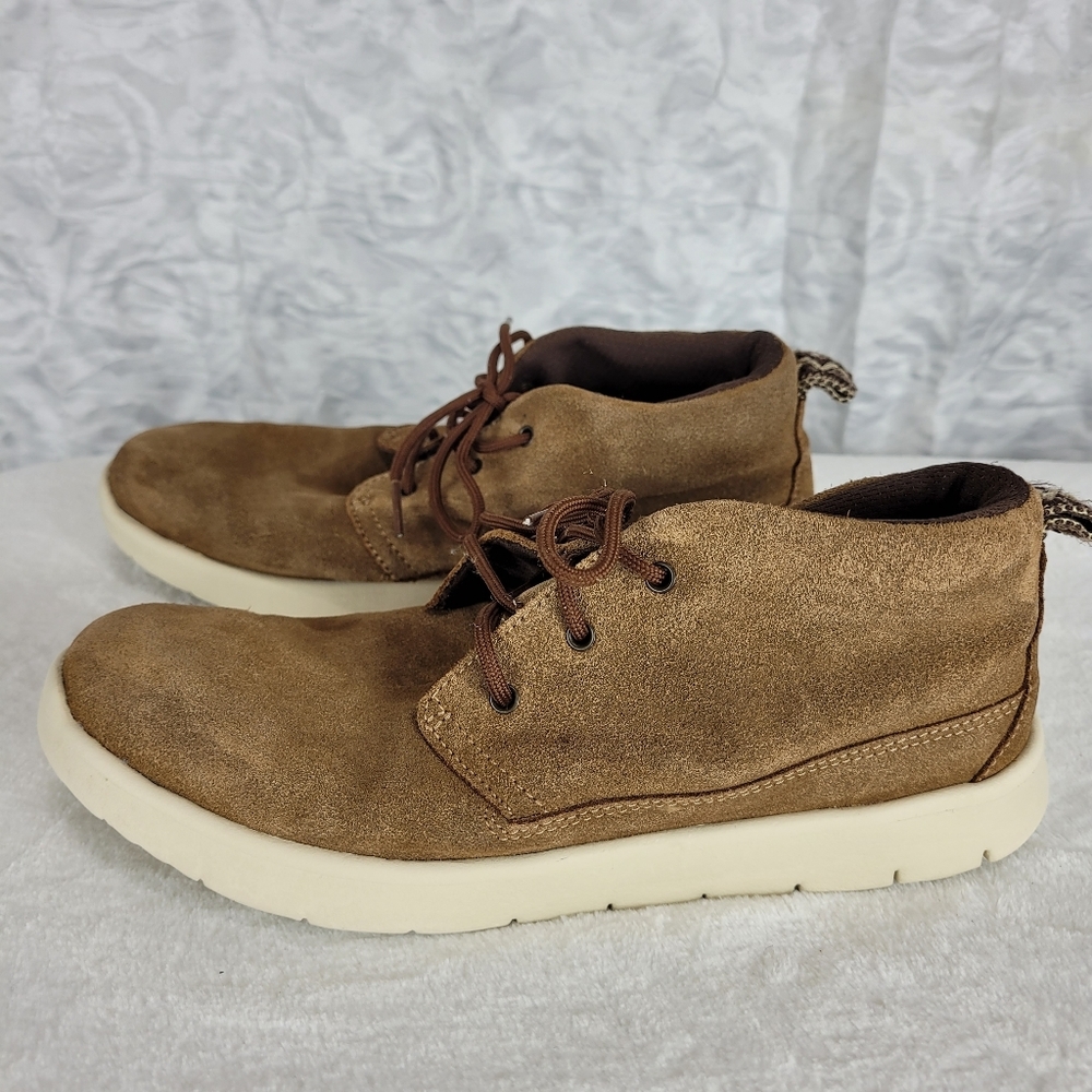 Ugg treadlite youth brown booties Size 5